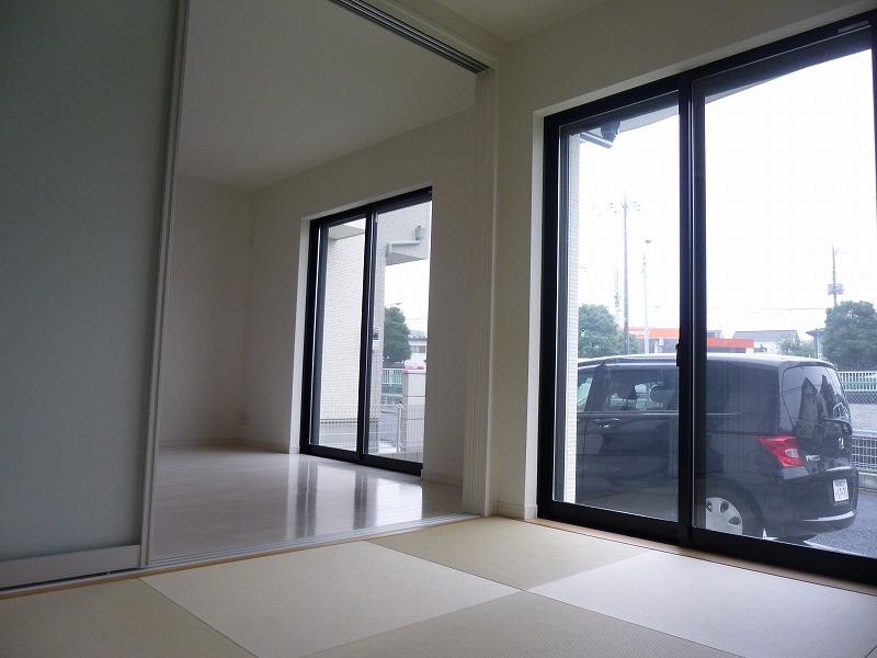 Non-living room. Indoor (11 May 2013) Shooting