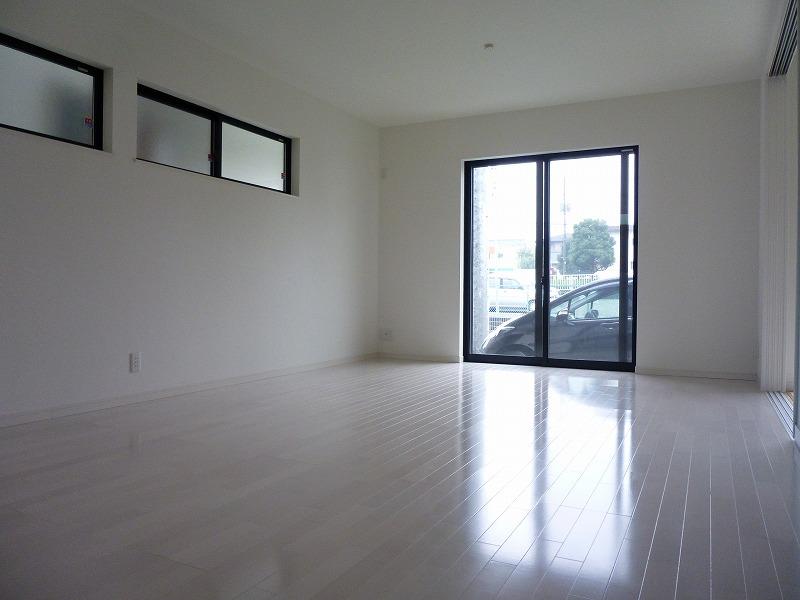 Living. Indoor (11 May 2013) Shooting