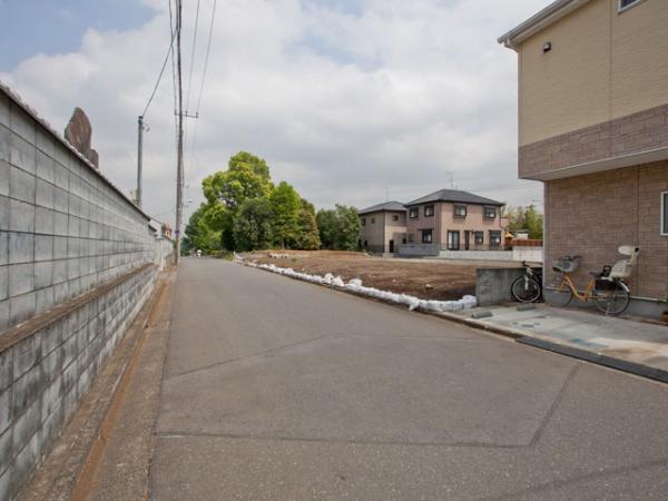 Local photos, including front road. 2013 / 05 / 13 shooting 