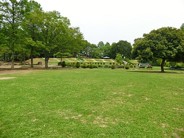 park. 2318m to Osaki Park