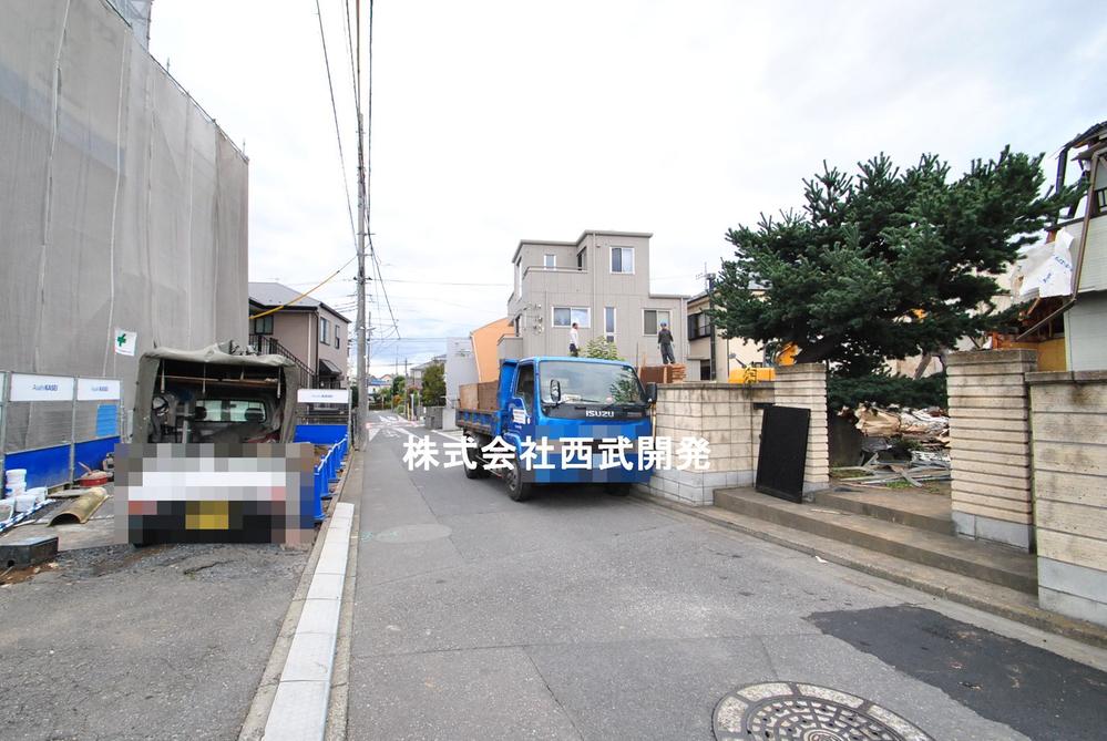 Local photos, including front road. Local (September 2013) Shooting