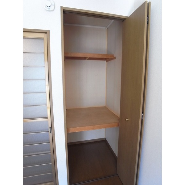 Receipt. Storage of south Western-style