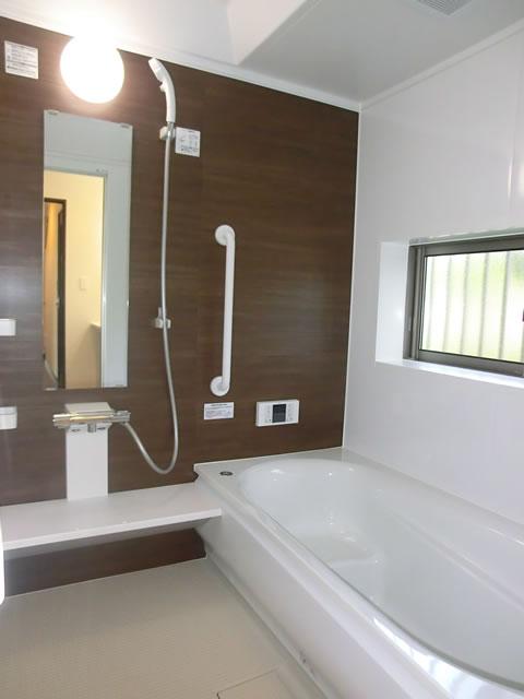 Same specifications photo (bathroom)