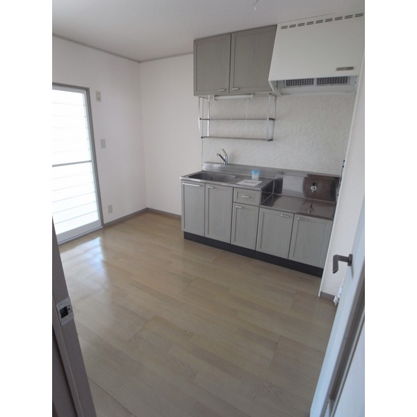 Living and room. DK6 Pledge