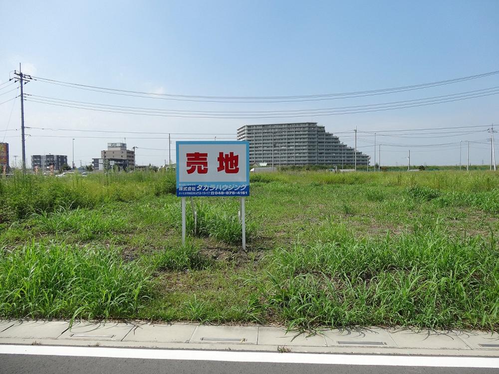 Local land photo. Local (August 2013) Shooting Viewed from the front road to the local, Northwest direction