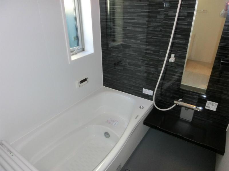 Bathroom. Indoor (12 May 2013) Shooting