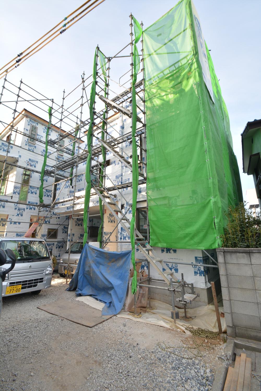 Local appearance photo. Local (11 May 2013) Shooting