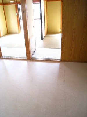 Entrance. This is the feeling I opened the front door!