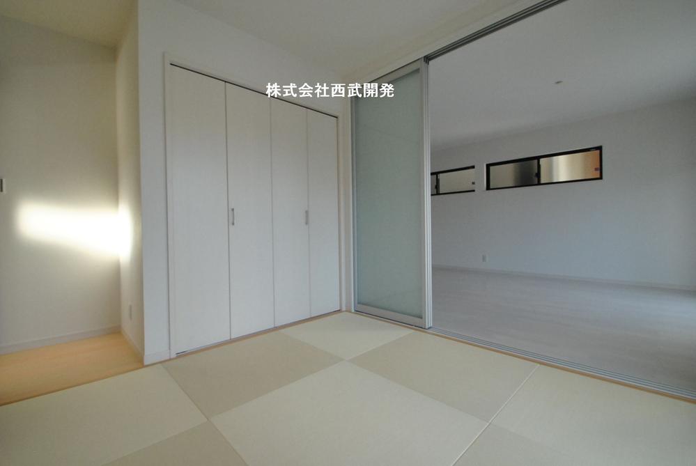 Non-living room. Indoor (September 2013) Shooting