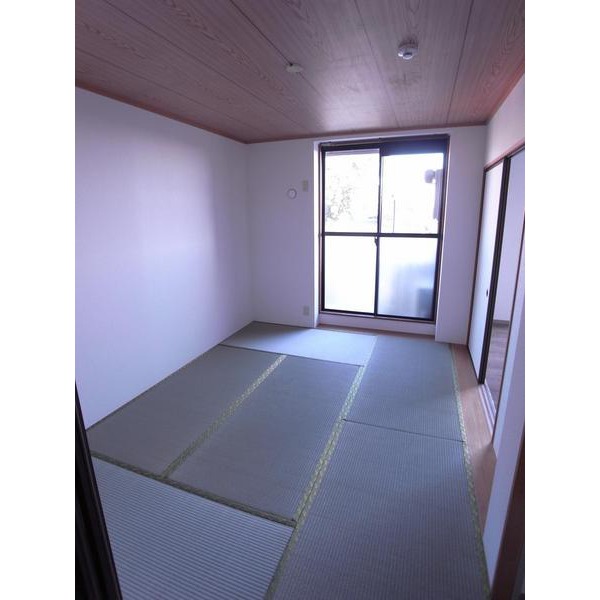 Living and room. Japanese-style room 6 quires