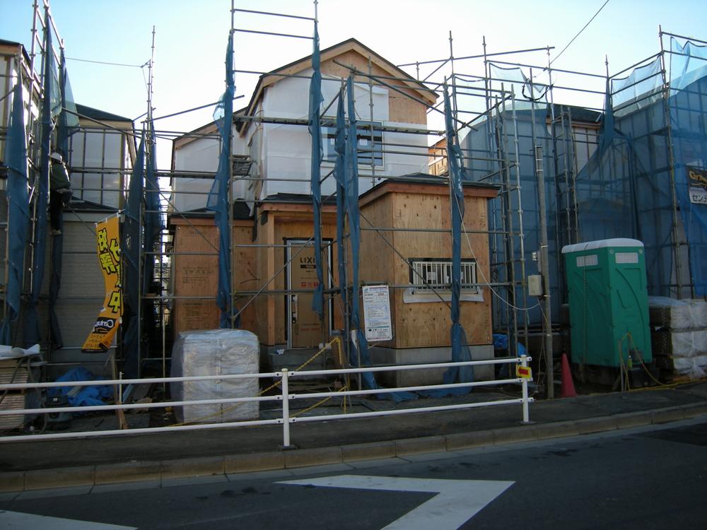 Local appearance photo. C Building Site 33.27 square meters Building 27.17 square meters 4LDK Car space two Allowed