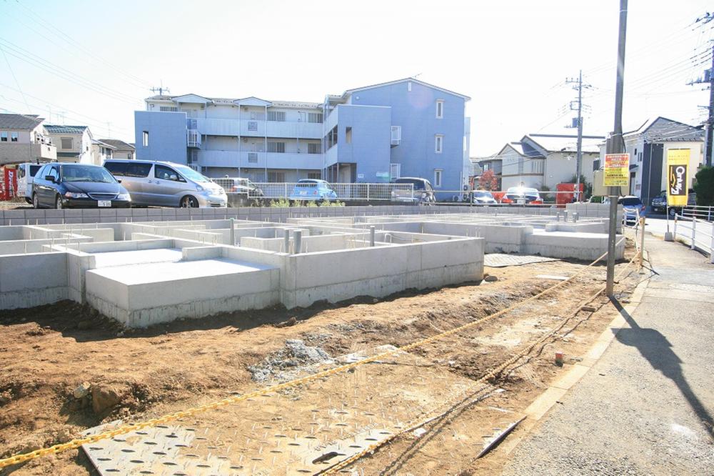 Local appearance photo. Local (11 May 2013) Shooting