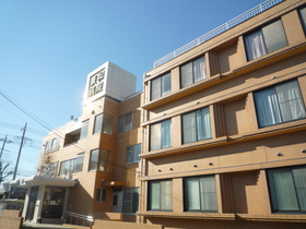 Hospital. Towa 900m to the hospital (hospital)