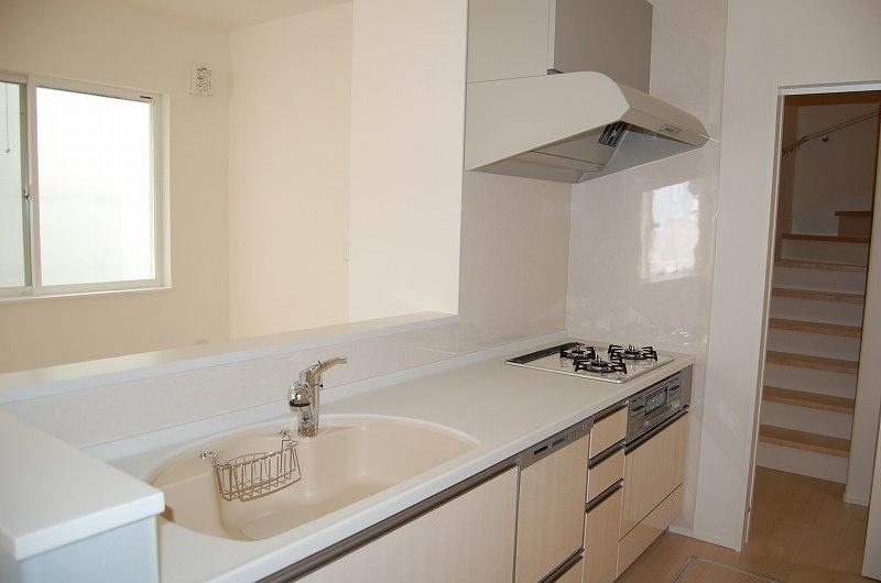 Kitchen. Room (August 2013) Shooting