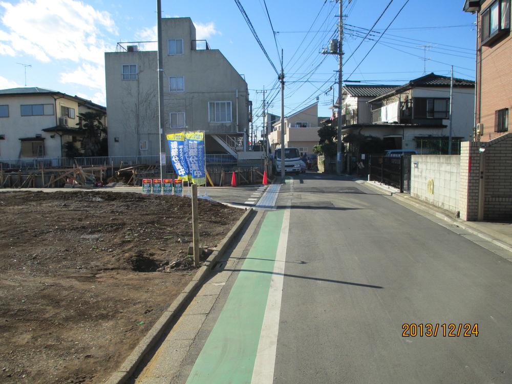 Local photos, including front road. Local (12 May 2013) Shooting