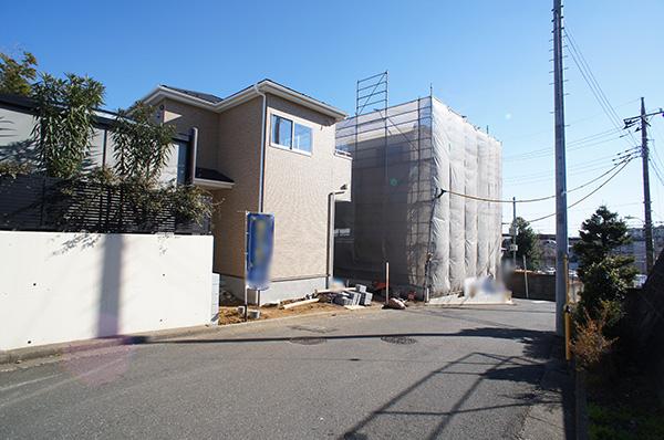 Local photos, including front road. Local (12 May 2013) Shooting