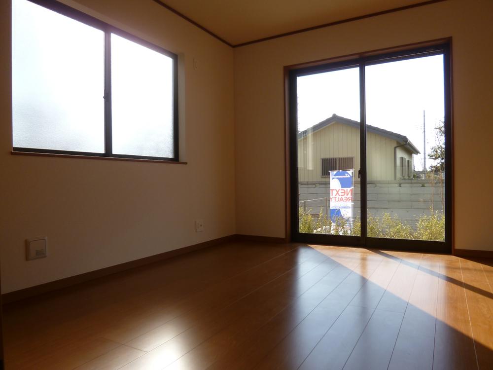 Non-living room. Indoor (11 May 2013) Shooting