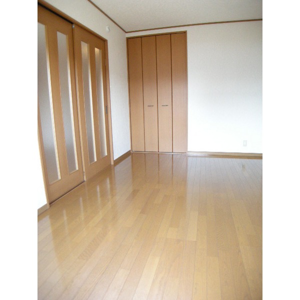 Other room space. South Western-style