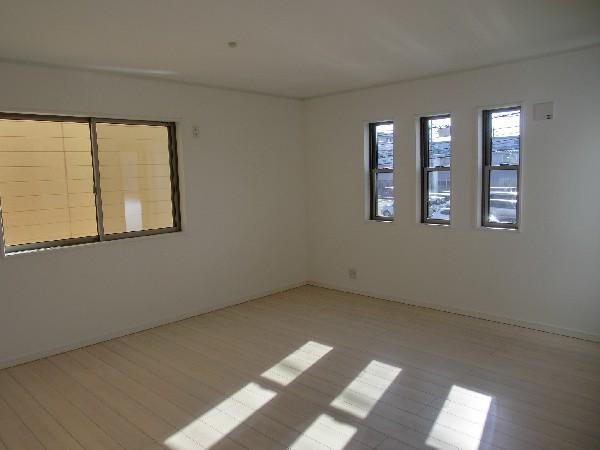 Living. Detached interior introspection Pictures - Living upstairs living