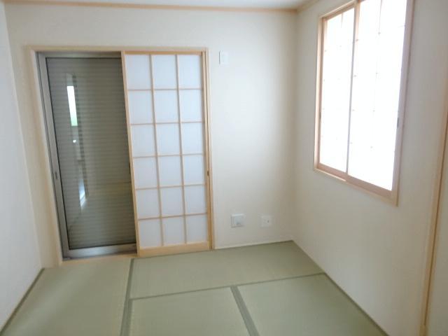 Non-living room. A Building: Indoor (September 2013) Shooting