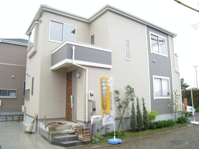 Local appearance photo. E Building: local (September 2013) Shooting