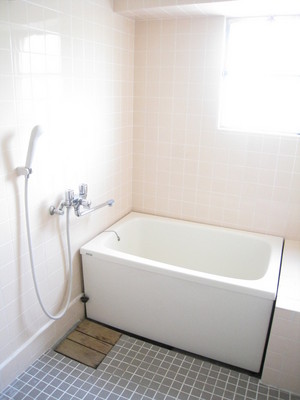 Bath. Bathing with a small window