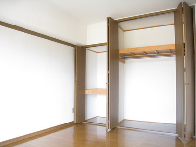 Living and room. With large and small different closet!