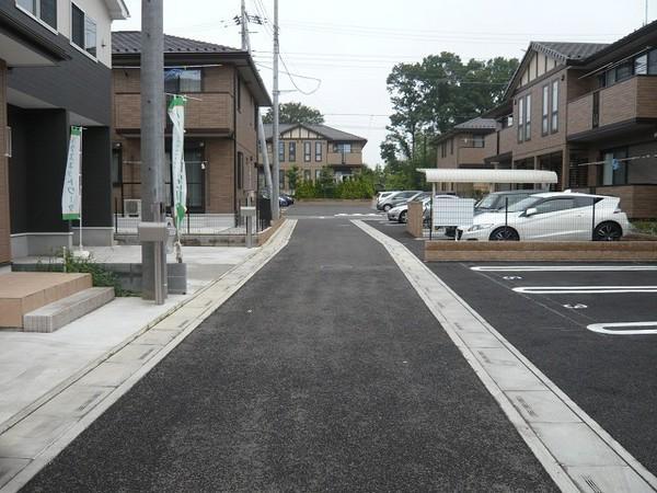 Local photos, including front road