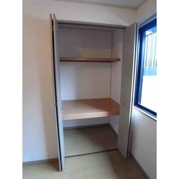 Receipt. Storage of north Western-style