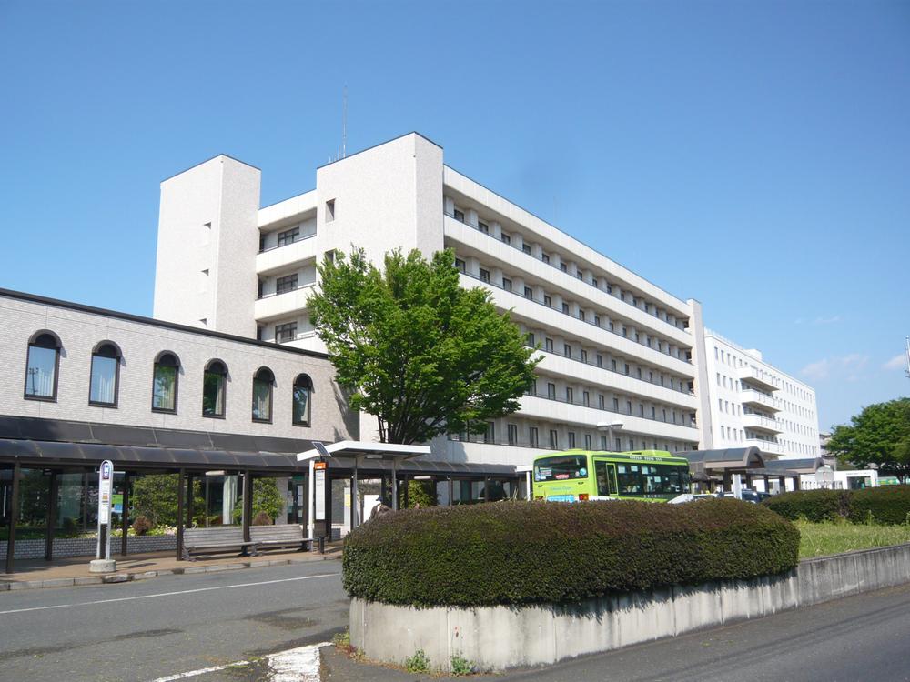 Hospital. 900m to Saitama City Hospital