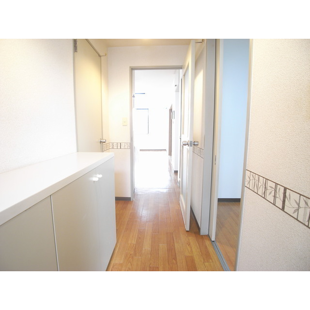 Other room space. Corridor