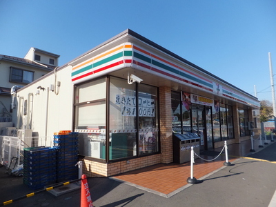 Convenience store. 1200m to Seven-Eleven (convenience store)