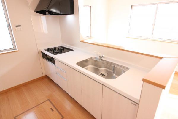 Same specifications photo (kitchen)