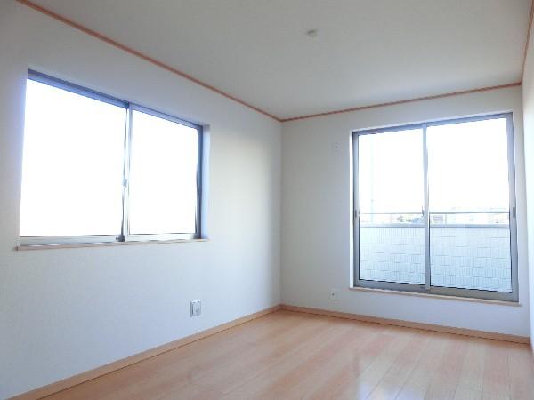 Non-living room. Second floor east side Western-style B