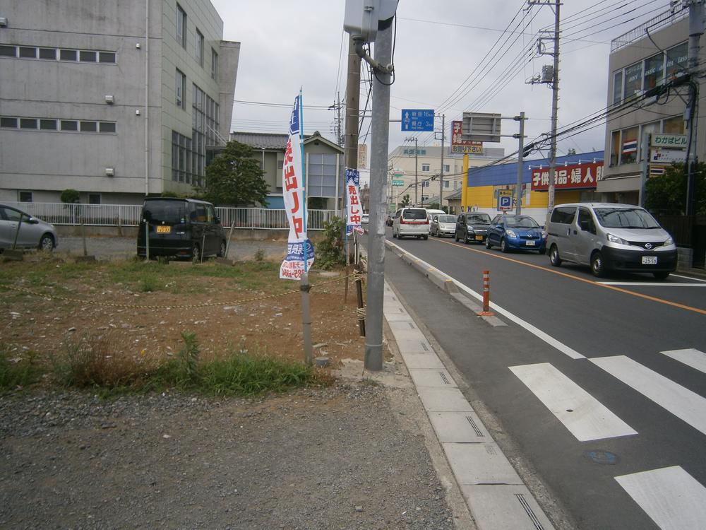 Local photos, including front road. Local (May 2013) Shooting