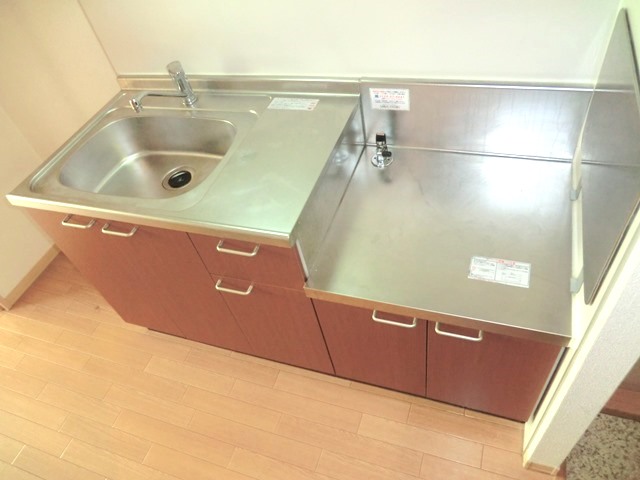 Kitchen.  ☆ Two-burner gas stove installation Allowed ☆ Cutting board ・ You put ☆