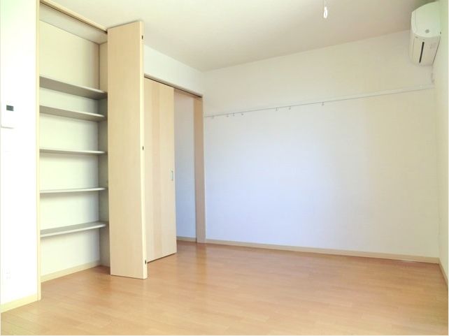 Living and room.  ☆ Very beautiful room of interior!  ☆