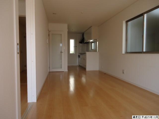 Living. Indoor (10 May 2013) Shooting