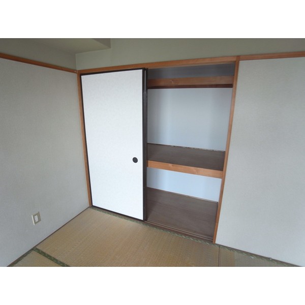 Receipt. Japanese-style storage