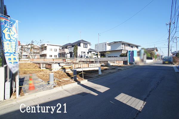 Local photos, including front road. 11 / 14 shooting Foundation