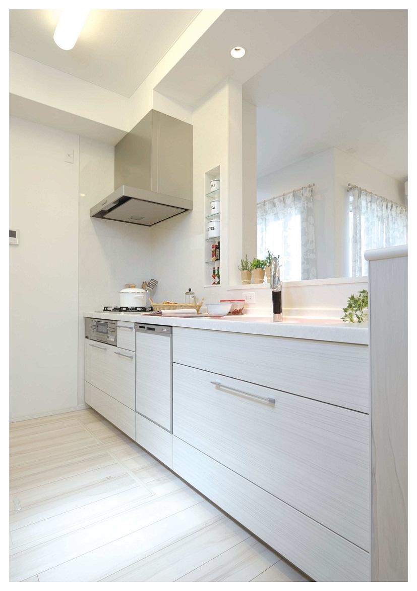 Same specifications photo (kitchen). Kitchen with state of the living room is visible