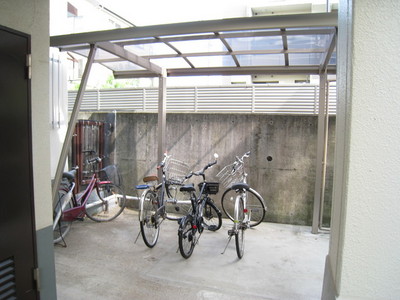 Other common areas. Bicycle Covered
