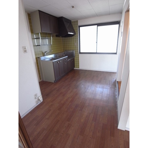 Living and room. DK6 Pledge