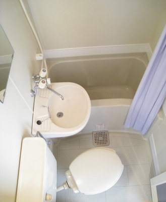 Bath. Easy-to-use 3-point unit bus of cleaning