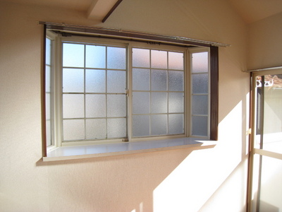 Other Equipment. Room with a bay window