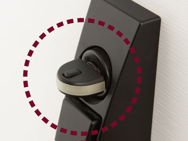 Security.  [Crime prevention thumb turn] As a thumb turn turning measures, It adopted a crime prevention thumb of push and turn the formula.