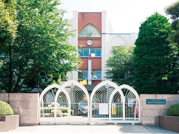 Surrounding environment. Prefectural Urawa first Girls' High School (about 640m ・ An 8-minute walk)