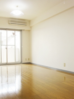 Living and room. 9 Pledge of living