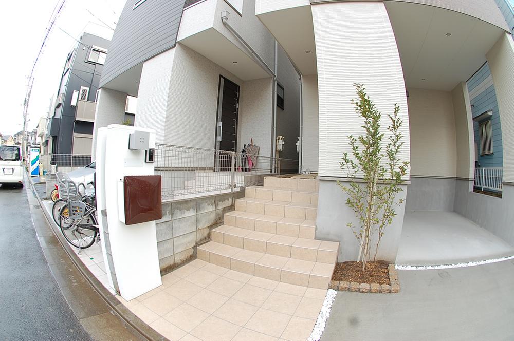 Other local. Entrance porch