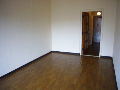 Other room space. Western-style 7.5 Pledge